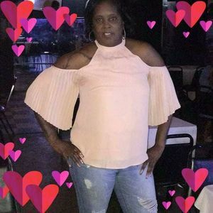 Meet your Posher, Ronica